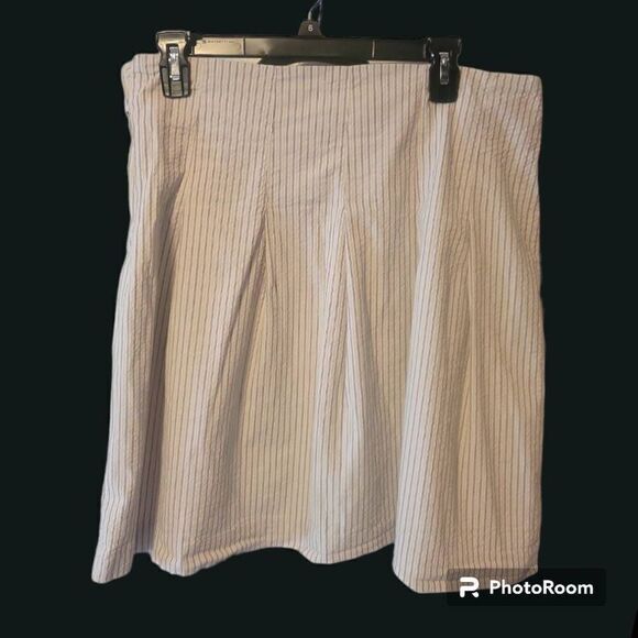 Kenar Pleated Pinstriped Cream Skirt Size 12 - Picture 3 of 4
